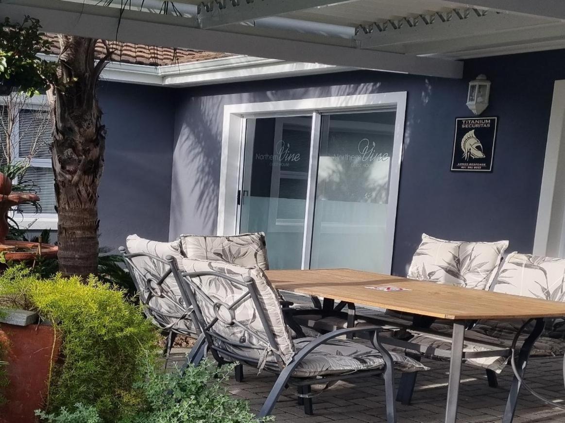 Northern Vine Guesthouse B&B Self-Catering Brackenfell Exterior foto